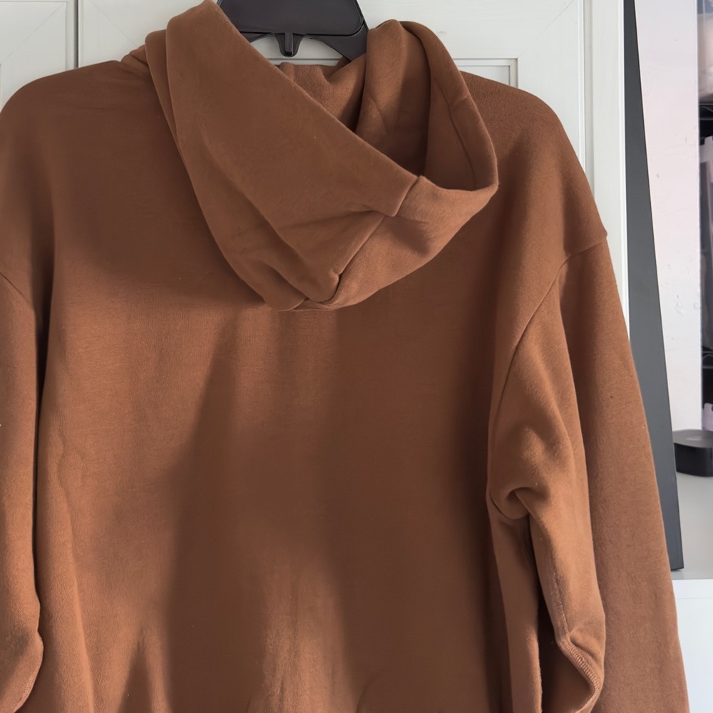 Skims Cotton Fleece Classic Zip Up Hoodie in Bison Size Small - Picture 9 of 10